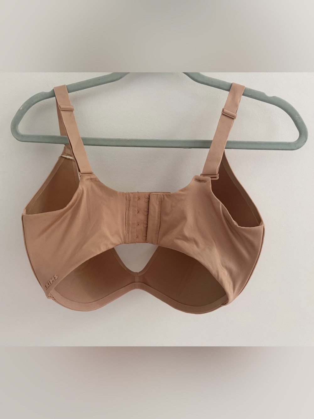 Skims wireless foam super push up bra - Picture 6 of 8